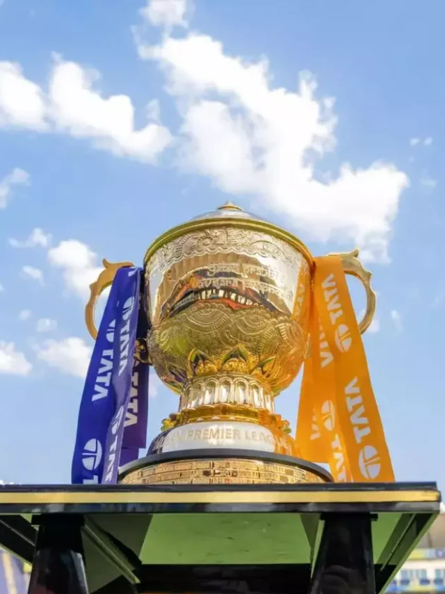 449158-ipl-trophy-chennai