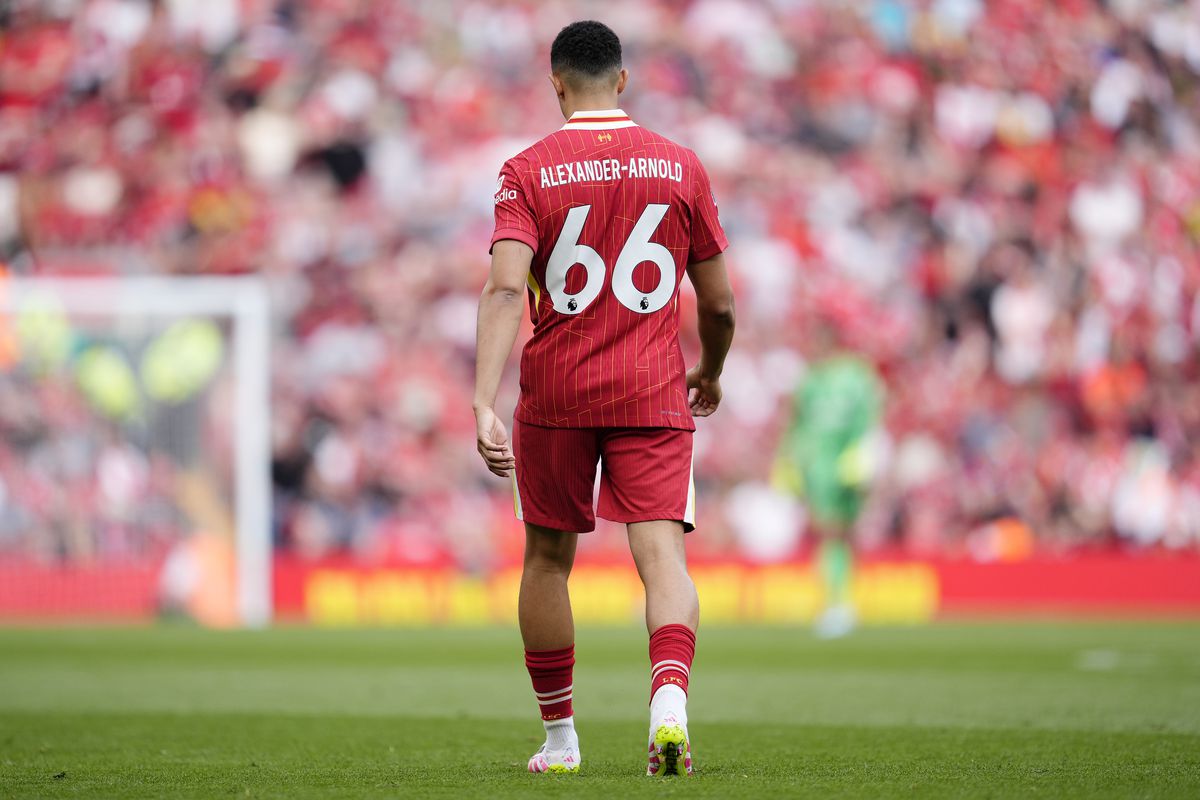Liverpool have had 'advanced talks' with Bayer Leverkusen right-back Jeremie Frimpong